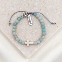 Load image into Gallery viewer, DIVINE GRÂCE CROSS BRACELET