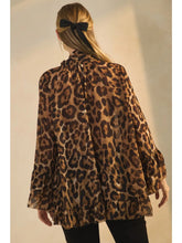 Load image into Gallery viewer, Leopard Print Blouse