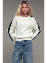 Load image into Gallery viewer, Contrast Stripe Ribbed Sweater
