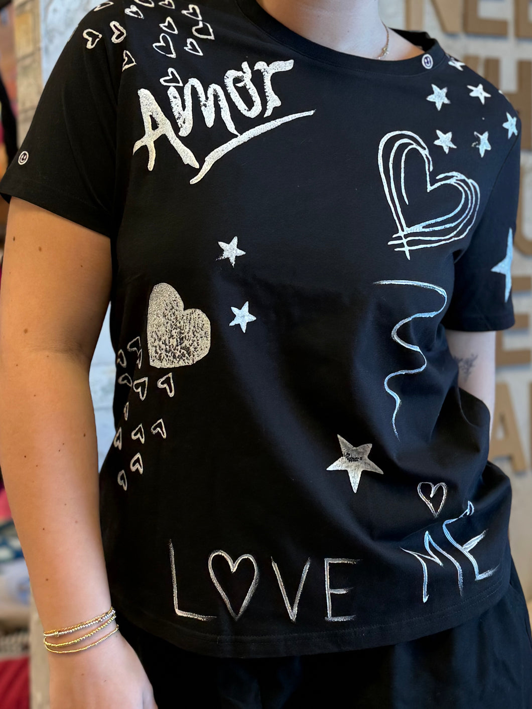 AMOR T-SHIRT