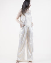 Load image into Gallery viewer, METALLIC FRONT PLEATED WIDE LEG PANTS
