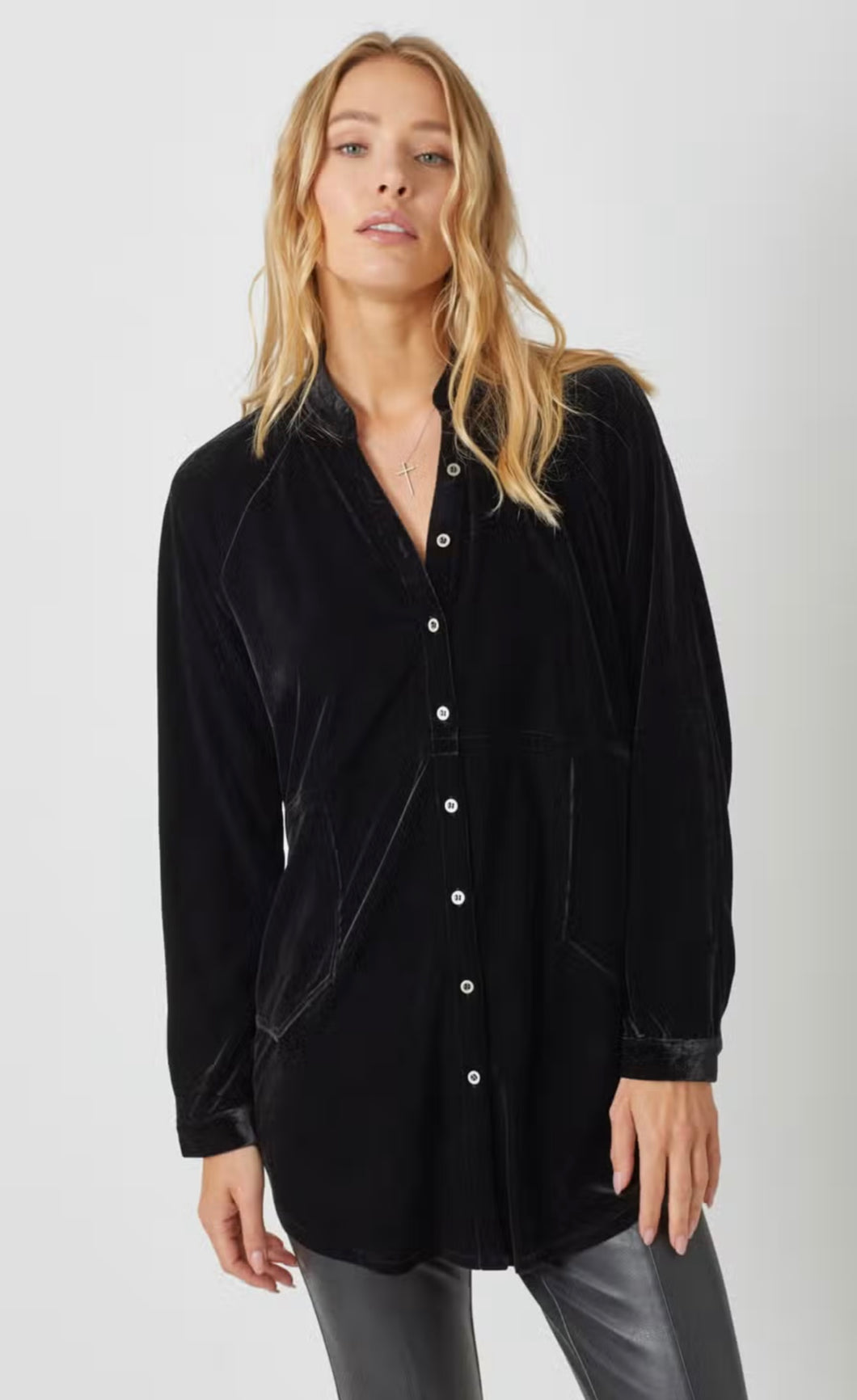 RAGLAN SLEEVE VELOUR BUTTON DOWN
