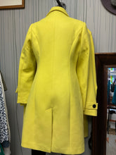 Load image into Gallery viewer, MIDI LENGTH COAT
